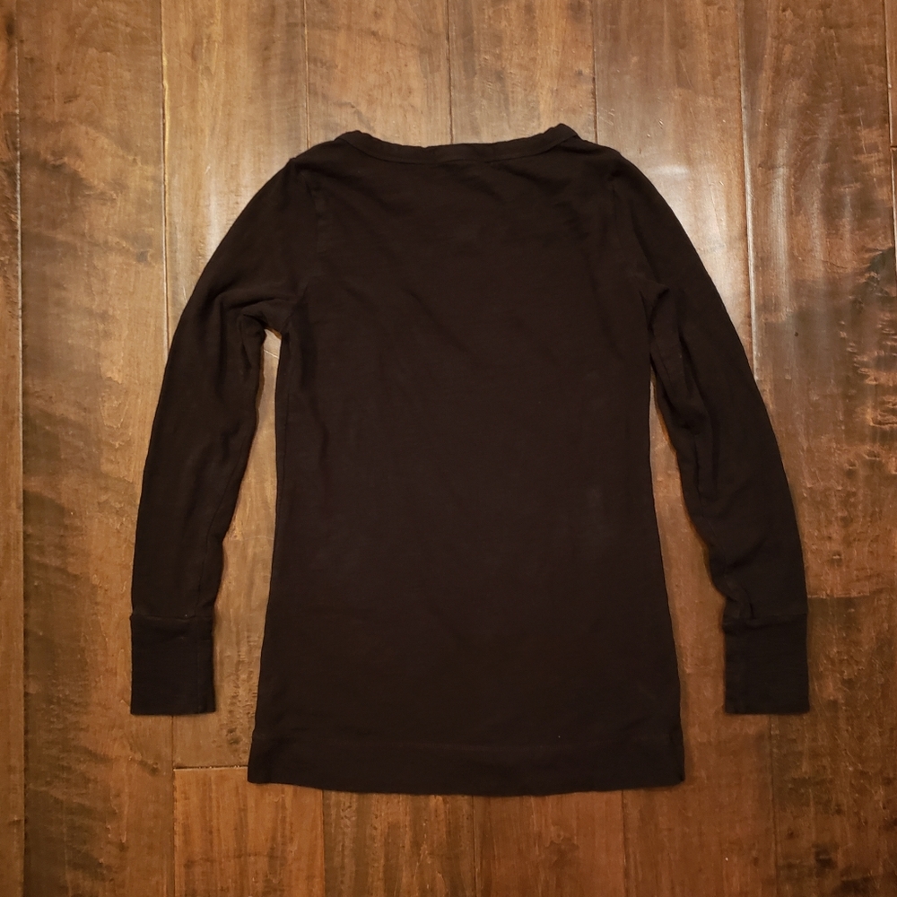 Reindeer Long Sleeve with Chain Print on Antlers - Picture 4 of 4